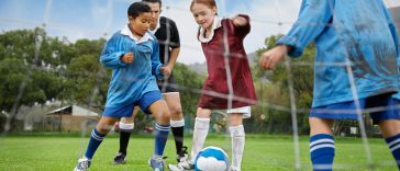 Adolescentes devem praticar esportes para a sua saúde